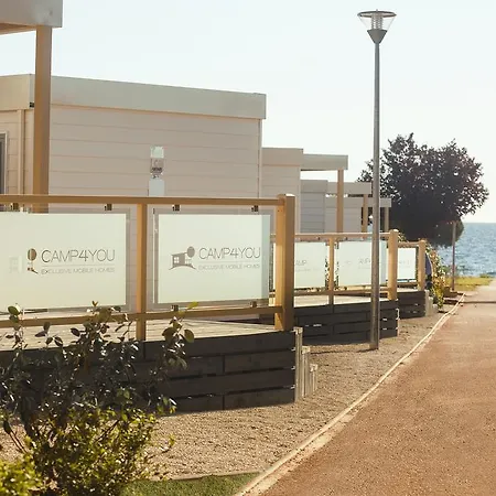 Mobile Homes Premium Vista Mare Park By Camp4you Vakantiepark 4*